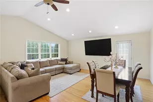 212 Lexington Ave, North Providence, RI 02904 - Photo 6