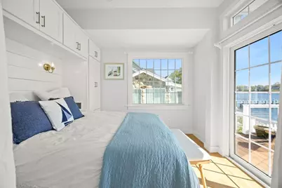 106 King Philip Avenue, Bristol, RI 02809 - Photo 12