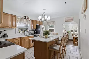 4 Rosemont Ave, Johnston, RI 02919 - Photo 2