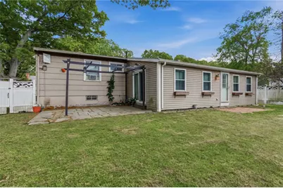 194 Parkside Avenue, Pawtucket, RI 02861 - Photo 28