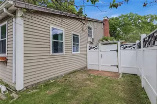 194 Parkside Ave, Pawtucket, RI 02861 - Photo 32