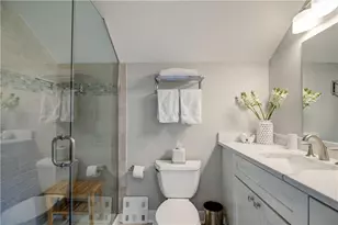 40 Grafton St, Newport, RI 02840 - Photo 16