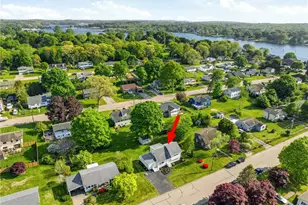 14 Meadow Lark Dr, Westerly, RI 02891 - Photo 2