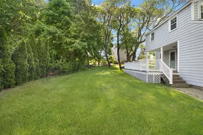 12 Nassau Avenue, Narragansett, RI 02882 - Photo 10