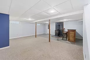 28 Orrin St, Warwick, RI 02889 - Photo 18