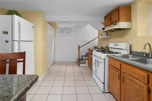 84 Ash Ave, Cranston, RI 02910 - Photo 20