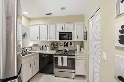 626 Smithfield Road #1201, North Providence, RI 02904 - Photo 10