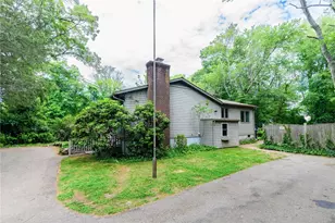 1735 Kingstown Rd, South Kingstown, RI 02879 - Photo 2