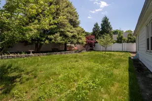7 Hopedale Dr, West Warwick, RI 02893 - Photo 26