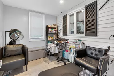 19 Netherlands Avenue, Cranston, RI 02905 - Photo 30
