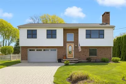 11 Renfrew Avenue, Middletown, RI 02842 - Photo 2