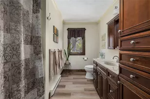 11 Renfrew Ave, Middletown, RI 02842 - Photo 14