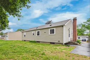 119 Gilbert St, Warwick, RI 02886 - Photo 6