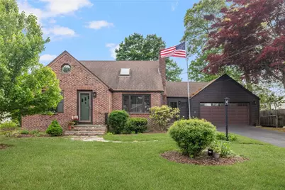 87 Frontier Road, Warwick, RI 02889 - Photo 2