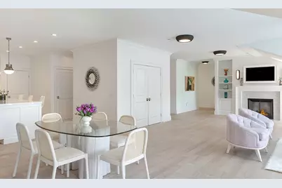 78 Rhode Island Avenue #8, Newport, RI 02840 - Photo 6