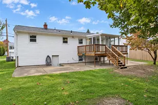 90 Jacksonia Dr, North Providence, RI 02911 - Photo 2