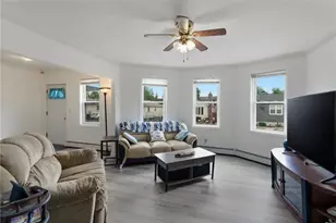 40 Sherwood St, Providence, RI 02908 - Photo 4