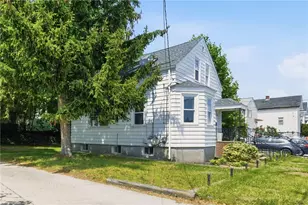 40 Sherwood St, Providence, RI 02908 - Photo 2