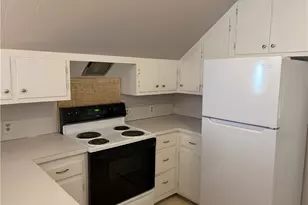 62 Lawn Ave, Warwick, RI 02888 - Photo 22