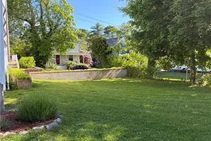 62 Lawn Ave, Warwick, RI 02888 - Photo 36