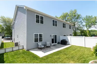 81 Batcheller Avenue, Cranston, RI 02920 - Photo 4