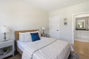 67 Queen St, East Greenwich, RI 02818 - Photo 16