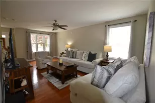 517 Pleasant St, Pawtucket, RI 02860 - Photo 10