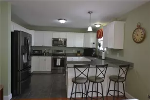 517 Pleasant St, Pawtucket, RI 02860 - Photo 6