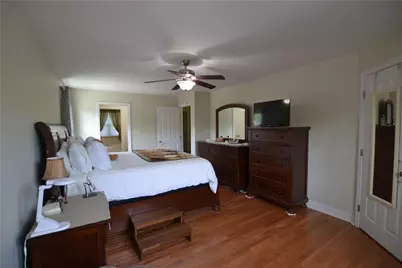 517 Pleasant Street, Pawtucket, RI 02860 - Photo 14