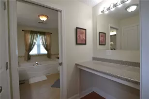 517 Pleasant St, Pawtucket, RI 02860 - Photo 16