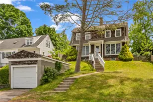 14 Barnsdale Rd, East Providence, RI 02914 - Photo 2