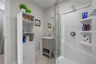 12 University Ave, Providence, RI 02906 - Photo 38