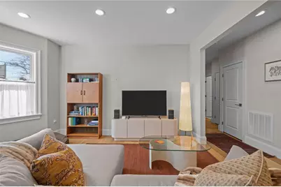 12 University Avenue, Providence, RI 02906 - Photo 4