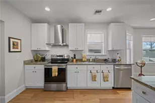 12 University Ave, Providence, RI 02906 - Photo 24