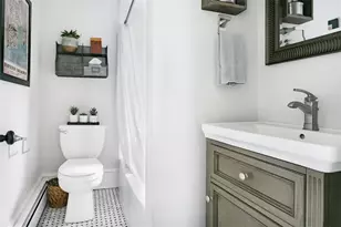 16 Carroll Ave, Newport, RI 02840 - Photo 18