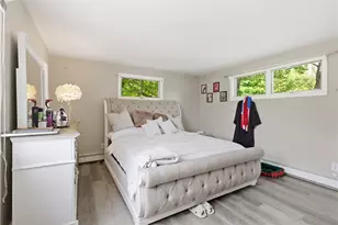 27 Hemlock Ave, Cranston, RI 02910 - Photo 20