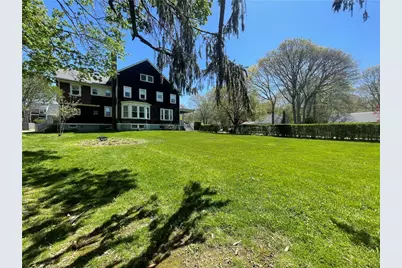 45 Woodlawn Avenue #3, Bristol, RI 02809 - Photo 16