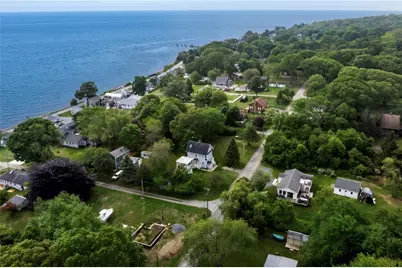 30 Madison Avenue, Portsmouth, RI 02872 - Photo 2