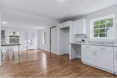 8 Angela Court, North Providence, RI 02904 - Photo 2