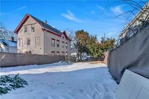 43 Jenkins St, Providence, RI 02906 - Photo 2