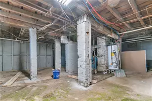 43 Jenkins St, Providence, RI 02906 - Photo 1