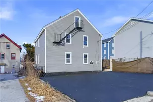 43 Jenkins St, Providence, RI 02906 - Photo 16