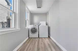 43 Jenkins St, Providence, RI 02906 - Photo 10