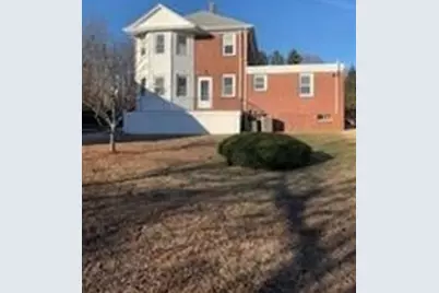 86 Hamilton Avenue #1st floor, Barrington, RI 02806 - Photo 2