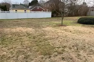 86 Hamilton Ave, Barrington, RI 02806 - Photo 14