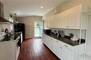 30 Green Meadow Dr, Narragansett, RI 02882 - Photo 22