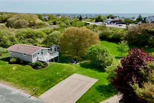30 Green Meadow Dr, Narragansett, RI 02882 - Photo 2