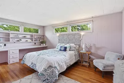 407 Smithfield Avenue, Pawtucket, RI 02860 - Photo 36