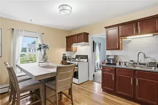 104 Fairview Ave, Pawtucket, RI 02860 - Photo 6