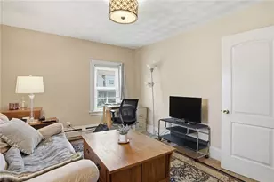 104 Fairview Ave, Pawtucket, RI 02860 - Photo 28